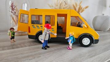 Playmobil schoolbus  beschikbaar voor biedingen