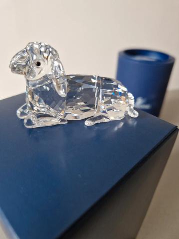 Swarovski moeder schaap liggend beschikbaar voor biedingen