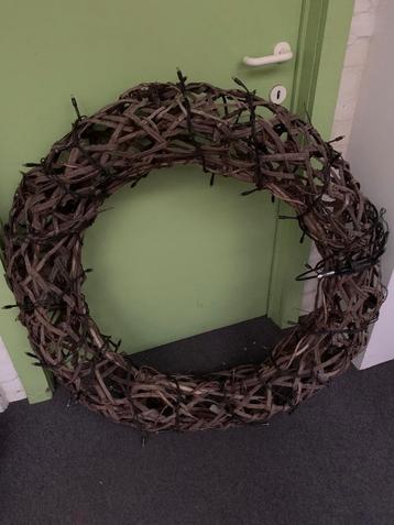 Kerstkransen beschikbaar voor biedingen