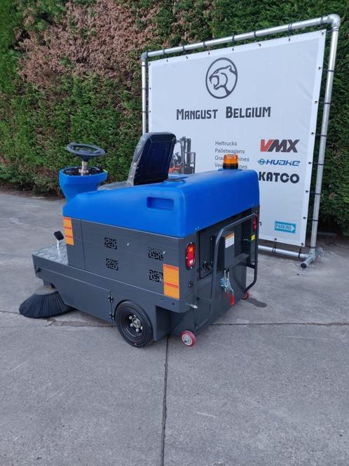 VEEGMACHINE NIEUW 140 CM BREED GRATIS LEVERING, Tuin en Terras, Veegmachines, Nieuw, Ophalen of Verzenden