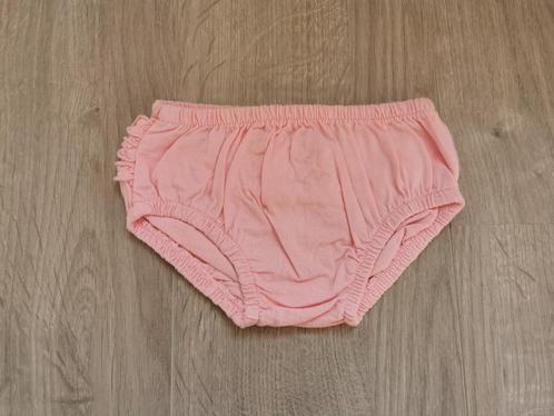 Roos pamperbroekje - maat 62, Kinderen en Baby's, Babykleding | Maat 62, Zo goed als nieuw, Meisje, Broekje, Ophalen of Verzenden