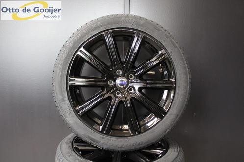 18 Inch Volvo V60 Zomerbanden GOED PROFIEL 235/45R18, Auto-onderdelen, Banden en Velgen, Banden en Velgen, Zomerbanden, 18 inch