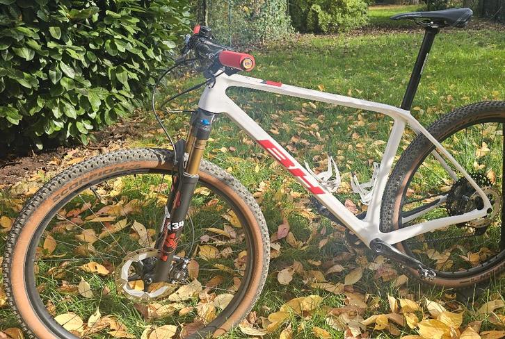 BH ultimate evo 8.5 large, Fietsen en Brommers, Fietsen | Mountainbikes en ATB, Zo goed als nieuw, Overige merken, 53 tot 57 cm
