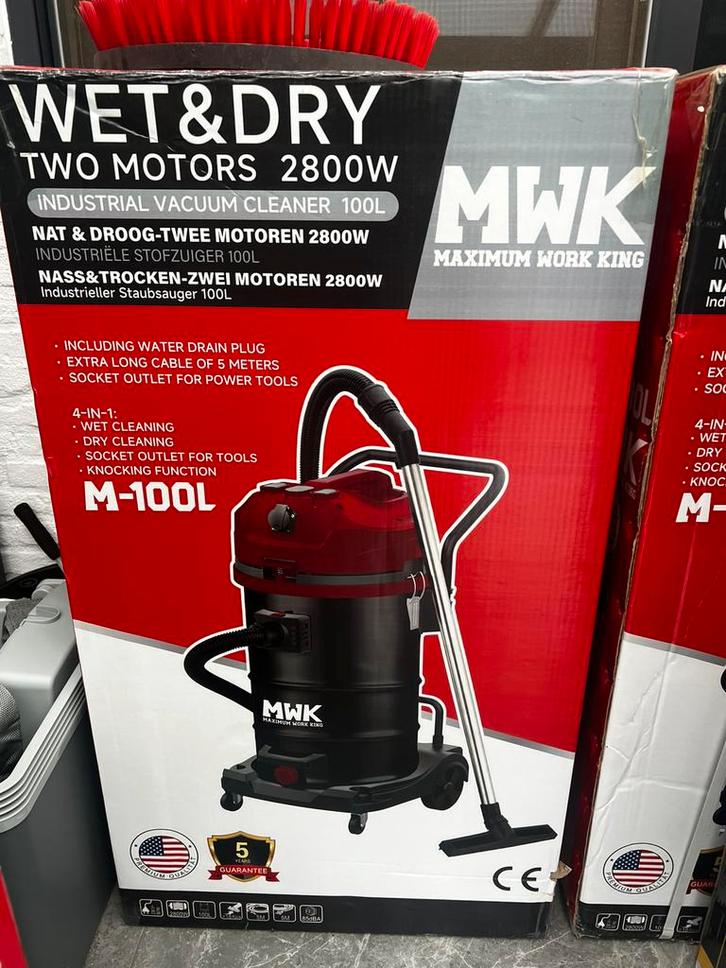 Aspirateur sec et humide 2800W à double moteur neuf ! ! !, Electroménager, Aspirateurs, Neuf, 2000 watts ou plus, Réservoir, Enlèvement