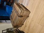 houten kist met metalen scharnieren, Huis en Inrichting, Woonaccessoires | Kisten, Ophalen, Gebruikt