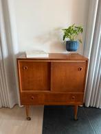 Vintage mid century kast op wieltjes, Huis en Inrichting, Ophalen, Zo goed als nieuw