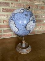 Globe terrestre J-Line decoration, Maison & Meubles, Accessoires pour la Maison | Globes, Comme neuf