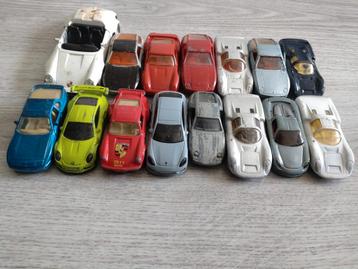 Modèles réduits de voitures Porsche de différentes marques