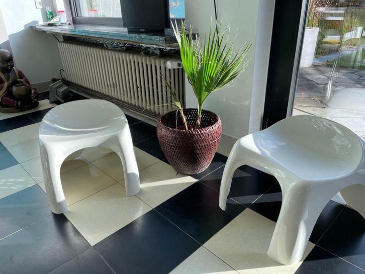 Stacey Dukes Efebo stoel - kruk, Maison & Meubles, Tabourets, Comme neuf, Plastique, Enlèvement