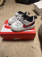 Kinder schoentjes nike en geox, Ophalen, Zo goed als nieuw, Schoentjes