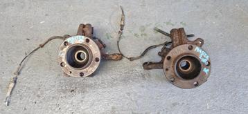 Moyeu fusée avant RENAULT MASTER 2 2.5 DCI roulement roue beschikbaar voor biedingen