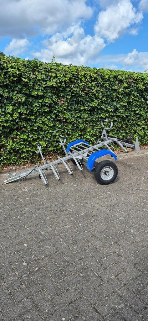 fietskar 6 fietsen, Fietsen en Brommers, Fietsaccessoires | Aanhangwagens en Karren, Gebruikt, Overige typen, 80 kg of meer, Vering
