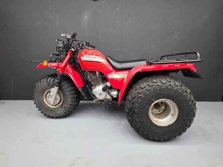 Honda atc 250es bigred 1985, Motoren, Quads en Trikes, Ophalen of Verzenden