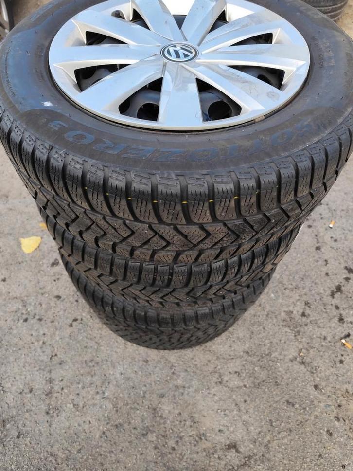 Volkswagen 215 60 16 winterbanden en velgen, Auto-onderdelen, Banden en Velgen, Banden en Velgen, Winterbanden, 16 inch, 215 mm