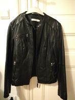 Veste cuir agneau souple. Très bon état. Taille 38-40, Taille 38/40 (M), Enlèvement, Porté, Costume ou Complet