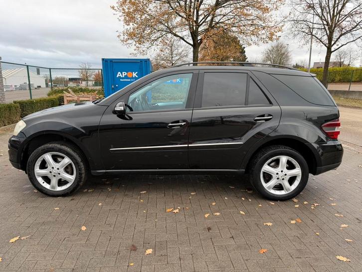 Mercedes-benz ML350 benzine Lichtvraacht 4x4, Auto's, Mercedes-Benz, Bedrijf, M-Klasse, Trekhaak, Benzine, SUV of Terreinwagen