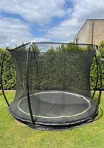Trampolien, Ophalen