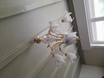 2 Plafondlusters in wit glas. beschikbaar voor biedingen