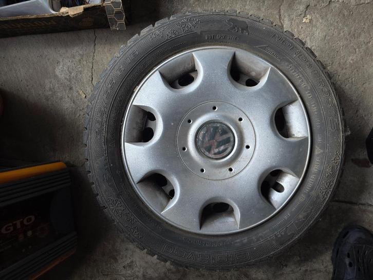 4 Gislaved(continental) winterbanden met stalen velg., Auto-onderdelen, Banden en Velgen, Banden en Velgen, Winterbanden, 16 inch