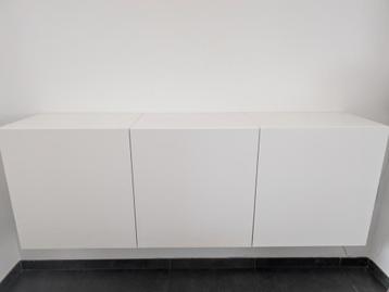 BESTÅ
Kastcombinatie wand, wit 180x42x64 cm beschikbaar voor biedingen