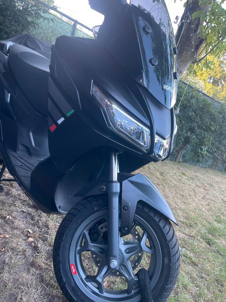 Aprillia SXR 50, Vélos & Vélomoteurs, Scooters | Aprilia, Utilisé, SR 50, Classe B (45 km/h), Essence, Enlèvement