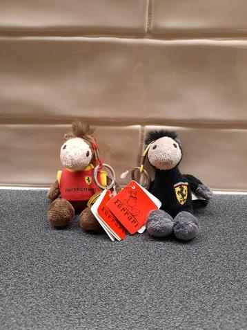 2 sleutelhangers Ferrari Nici (officieel item) beschikbaar voor biedingen