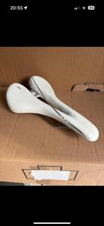 ZADEL SPECIALIZED OURA, Ophalen of Verzenden, Zo goed als nieuw, Zadel