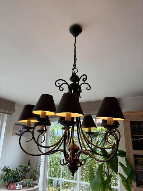 Luster in roestkleur met lampenkappen, Huis en Inrichting, Lampen | Kroonluchters, Gebruikt, Metaal, Ophalen
