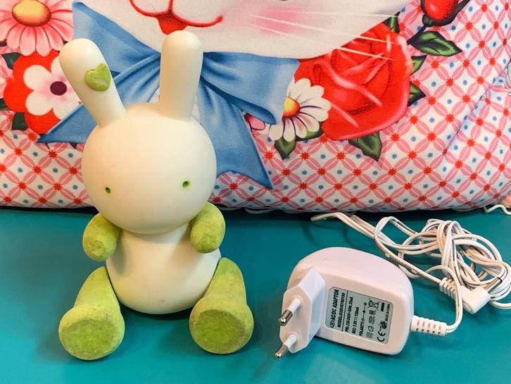 Giimmö Magic Night Light Oplaadbaar nachtlampje met adapter, Enfants & Bébés, Chambre d'enfant | Aménagement & Décoration, Utilisé