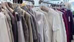350 vêtements toutes tailles, Kleding | Dames, Dames-kledingpakketten, Zo goed als nieuw, Ophalen