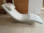 Relaxfauteuil met wit en verchroomd stalen design, Ophalen, Nieuw, Eenpersoons