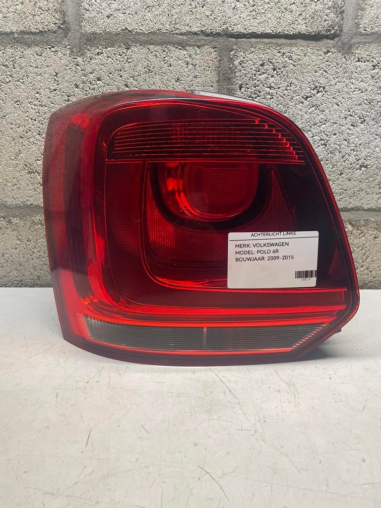 FEU ARRIÈRE GAUCHE POUR VOLKSWAGEN POLO 6R, Autos : Pièces & Accessoires, Enlèvement ou Envoi, Volkswagen