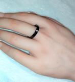 Ring zwart met zirkonia Lucardi, Bijoux, Sacs & Beauté, Bagues, Neuf, Enlèvement ou Envoi, Femme ou Homme, Fer ou Acier