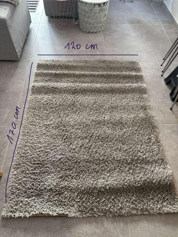 Tapis intérieur gris beschikbaar voor biedingen
