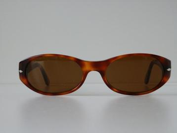 Persol zonnebril. Persol. beschikbaar voor biedingen
