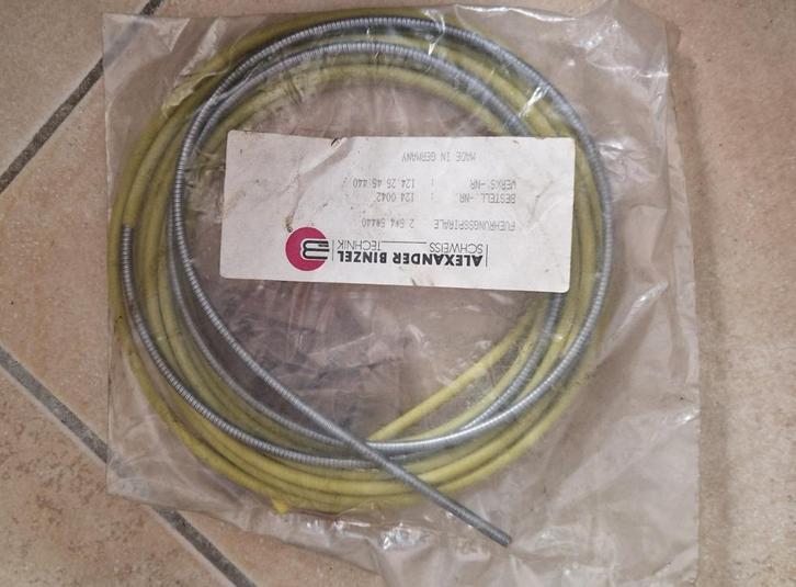 Gaine guide-fil acier jaune Binzel 124.0042 NEUVE 4m, Doe-het-zelf en Bouw, Elektriciteit en Kabels, Nieuw, Kabel of Snoer, Ophalen