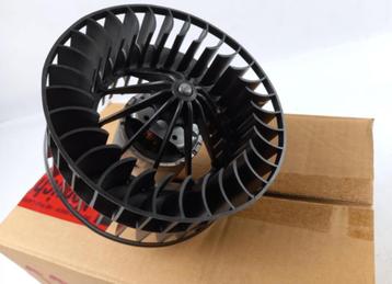 Kachelmotor origineel BMW 3 serie E36 Compact 64118390240 83 beschikbaar voor biedingen