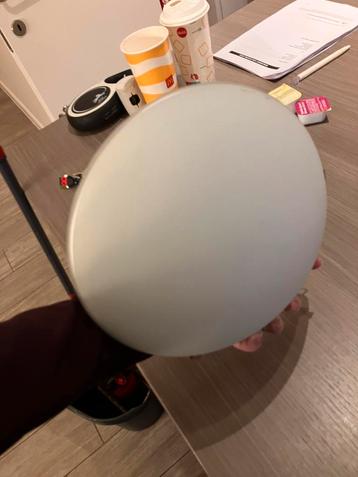Plafondlamp beschikbaar voor biedingen