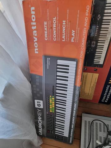 PIANO Launchkey61 novation