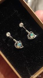 Prachtige zilveren oorbellen met Welo opalen, Nieuw, Met edelsteen, Ophalen of Verzenden, Zilver