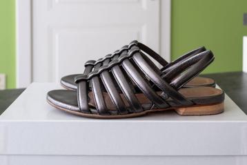 Chaussures (sandales), marque Essentiel, taille 36, comme ne