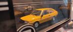 Volvo 343 geel 1976 1:43 in vitrinedoosje, Triple 9 ., Ophalen of Verzenden, Nieuw