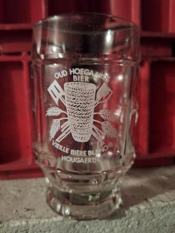 30 glazen Oud Hoegaards bier  beschikbaar voor biedingen
