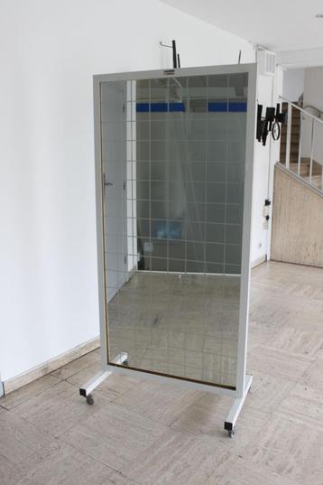 Miroir orthopédique Gymna beschikbaar voor biedingen