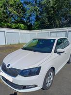 Skoda Fabia - - AB hatchback - - wit - - 01/2017, Parkeersensor, Stof, Wit, 5 deurs