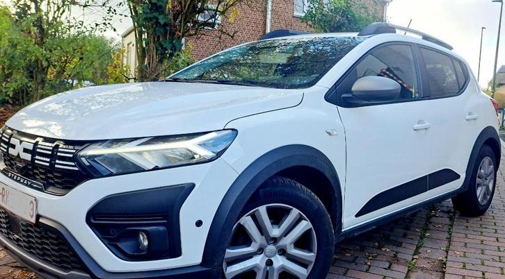 Dacia Sandero Stepway Expression TCe 90 2023 62200km, Auto's, Dacia, Particulier, Sandero, Achteruitrijcamera, Adaptive Cruise Control
