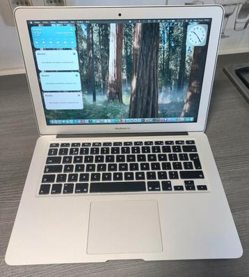 Macbook Air 13 office pdf  beschikbaar voor biedingen