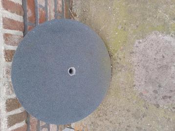 Molensteen  dikte 6 cm diameter 45 cm beschikbaar voor biedingen
