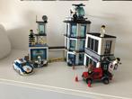 Lego City Politiebureau 60141, Kinderen en Baby's, Speelgoed | Duplo en Lego, Complete set, Lego, Zo goed als nieuw, Ophalen