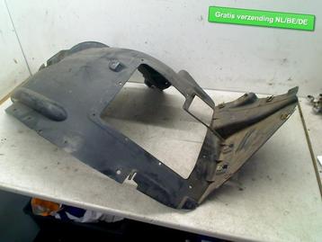 BINNENSPATSCHERM RECHTS VOOR X6 (E71 / E72) (51717180620) beschikbaar voor biedingen